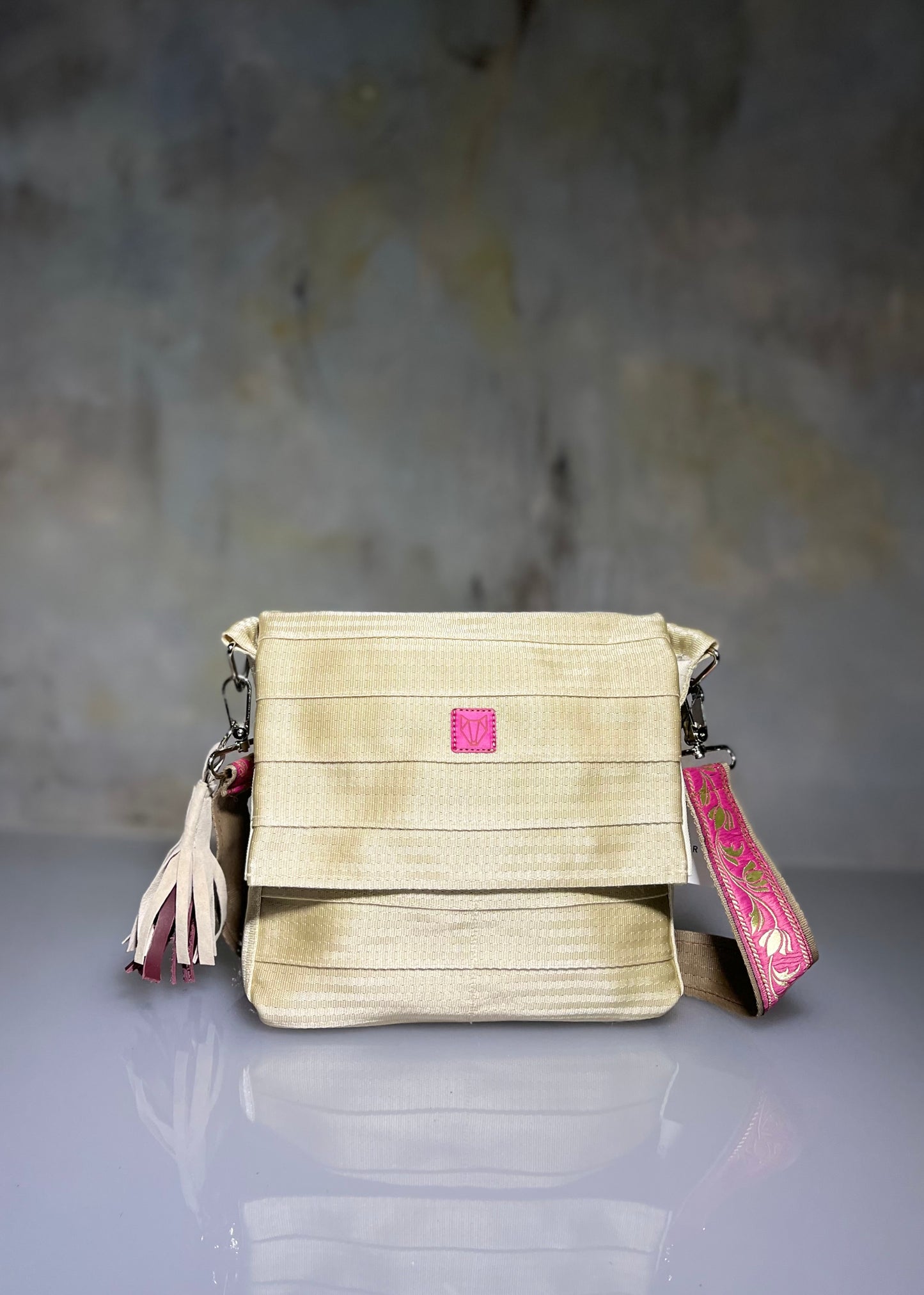 TOREBKA beżowa Calle Bilbao 2