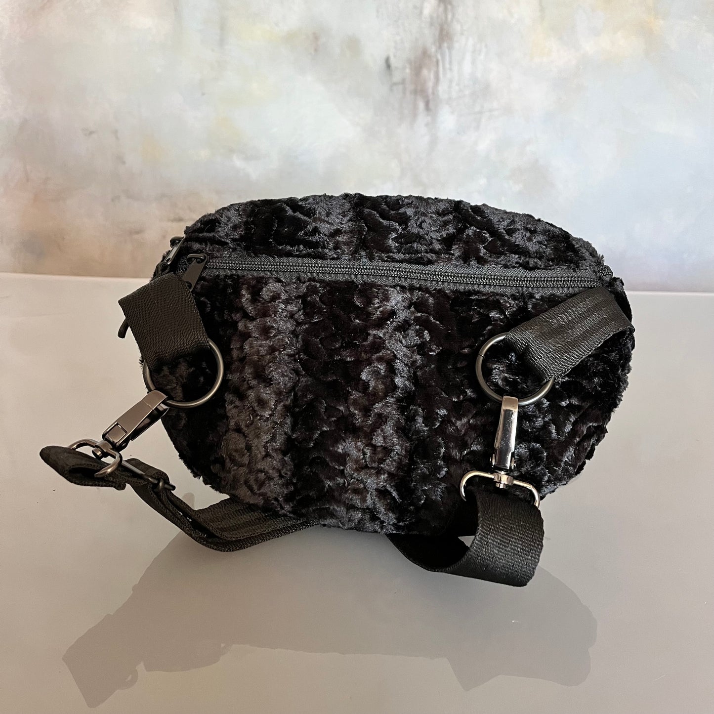 Nerka Diagonal Ave karakuły