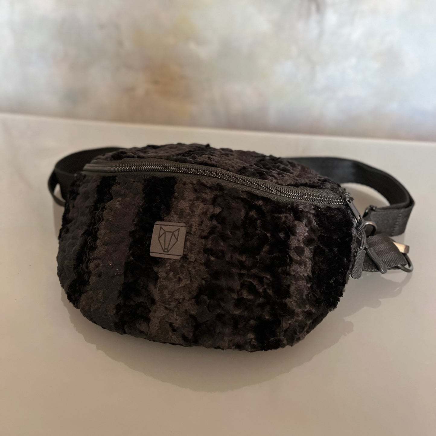 Nerka Diagonal Ave karakuły