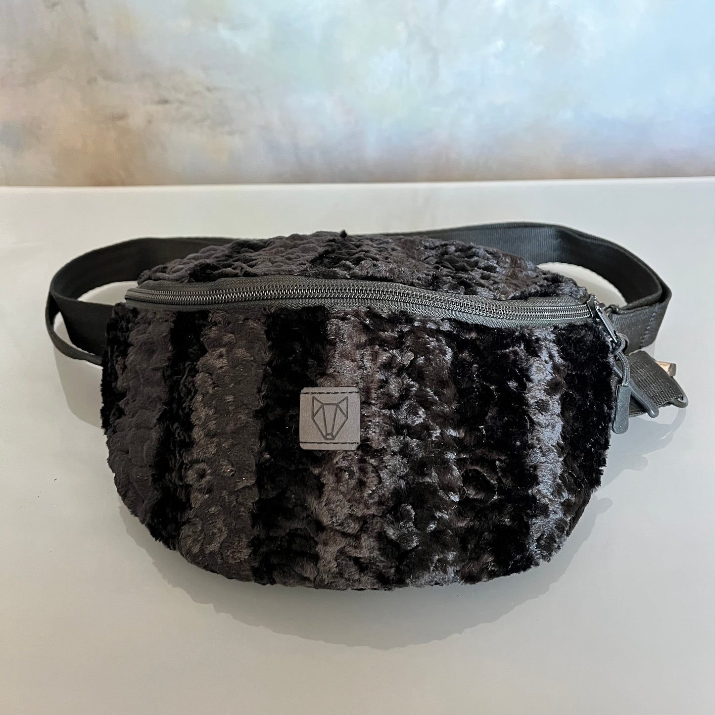 Nerka Diagonal Ave karakuły