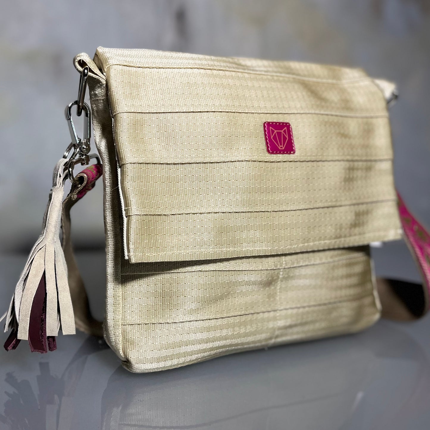 TOREBKA beżowa Calle Bilbao 2