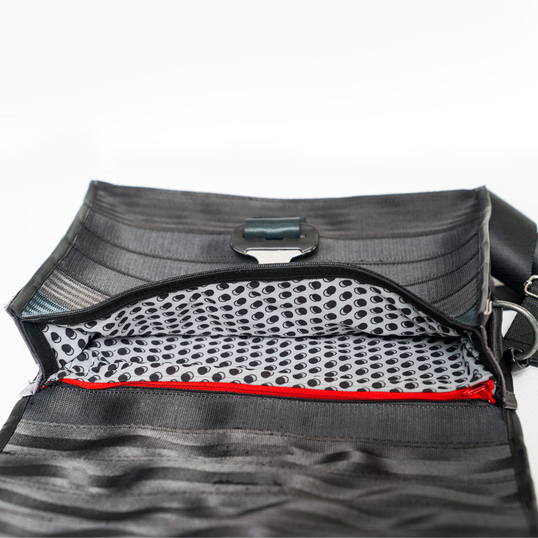 TORBA Fifth Ave z pasów samochodowych